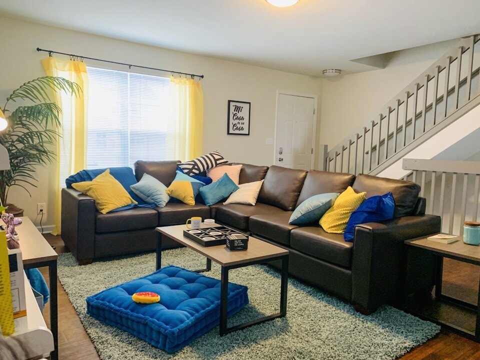 Lark West Lafayette Apartments in West Lafayette, IN - Building Photo