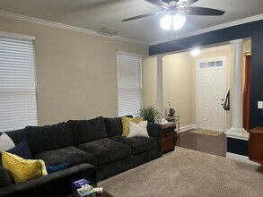 222 Duck Mill Cir in Cary, NC - Building Photo - Building Photo