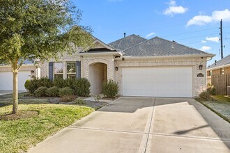 8315 Divot Trce in Fulshear, TX - Building Photo - Building Photo