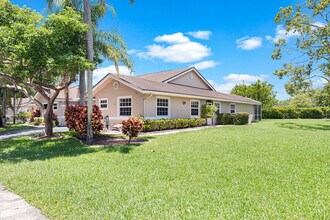 5143 NW 12th Ln in Deerfield Beach, FL - Building Photo - Building Photo