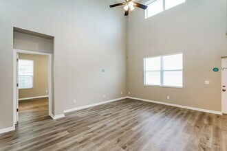 6022 35th Ln E in Ellenton, FL - Building Photo - Building Photo
