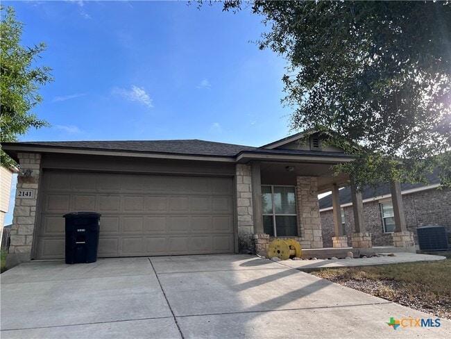 2141 Sinclair Dr in New Braunfels, TX - Building Photo - Building Photo