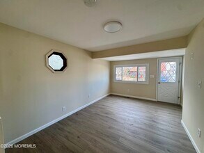 20 Bray Ave in Middletown, NJ - Building Photo - Building Photo