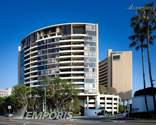 property at 4337 Marina City Dr