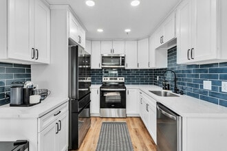 11233 Tierrasanta Blvd, Unit Unit 30 in San Diego, CA - Building Photo - Building Photo