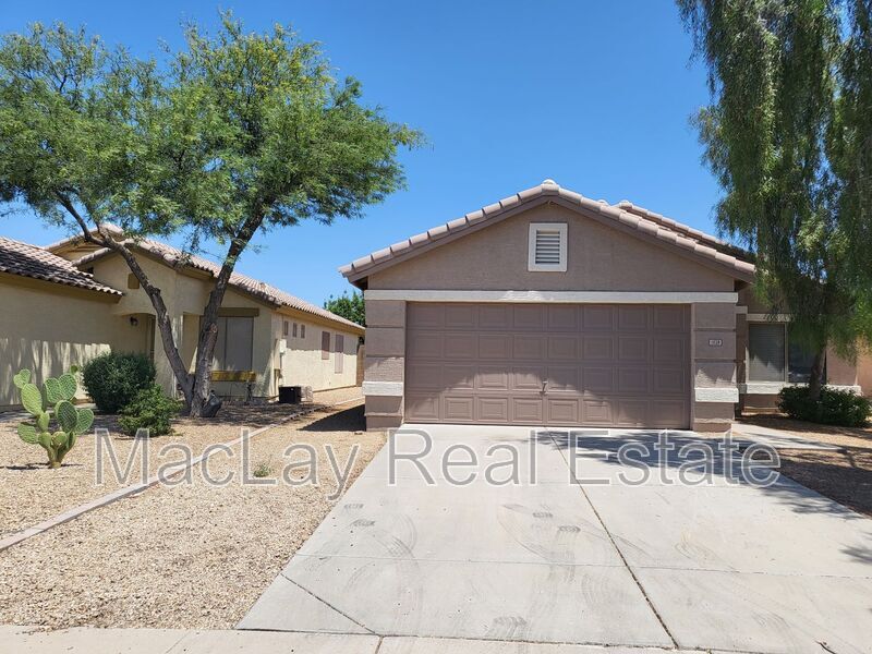 1028 E Graham Ln in Apache Junction, AZ - Building Photo