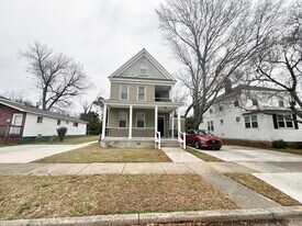 40 Buxton Ave in Newport News, VA - Building Photo