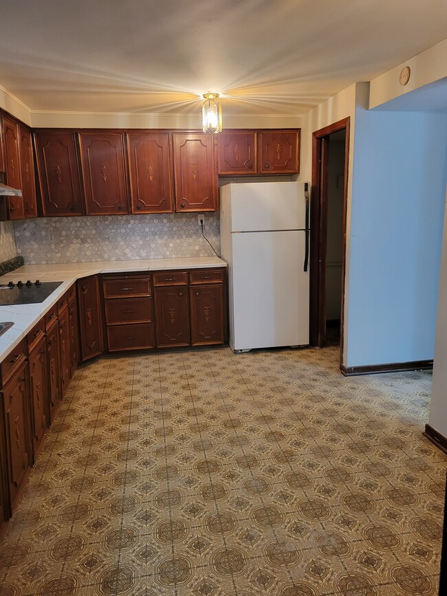 property at 1770 Parent Ave