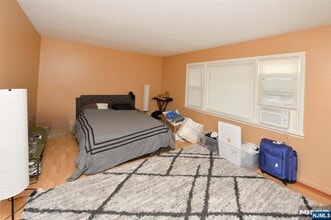 128 Garibaldi Ave in Lodi, NJ - Building Photo - Building Photo