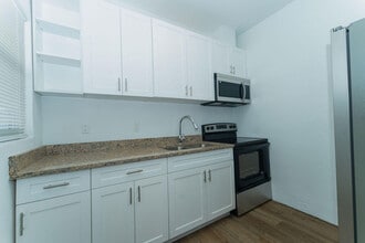 624 S 12th St in Fort Pierce, FL - Building Photo - Building Photo