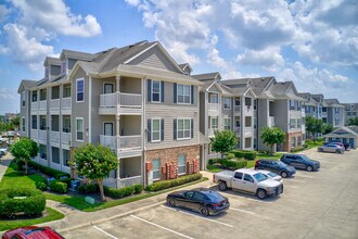 The Pointe at Victoria in Victoria, TX - Building Photo - Building Photo