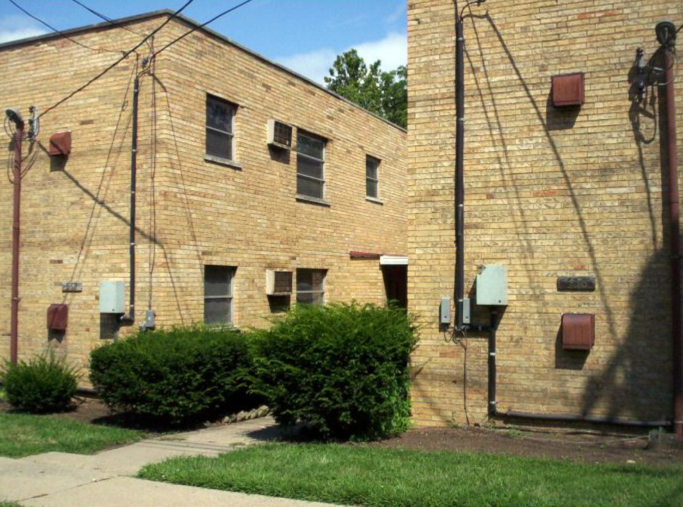 Hillside Apartments in Cincinnati, OH - Foto de edificio