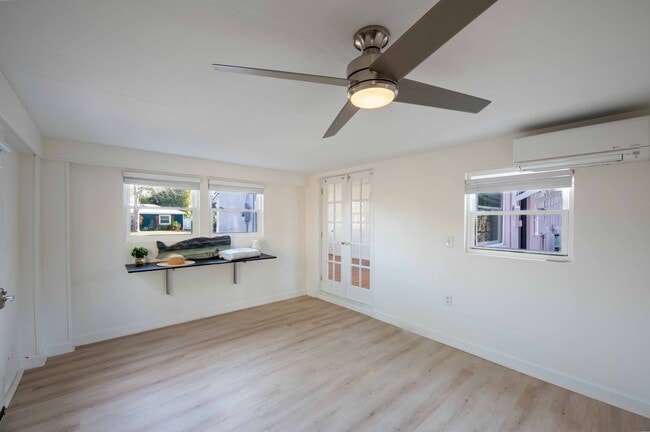 1216 10th St N in Jacksonville Beach, FL - Foto de edificio - Building Photo