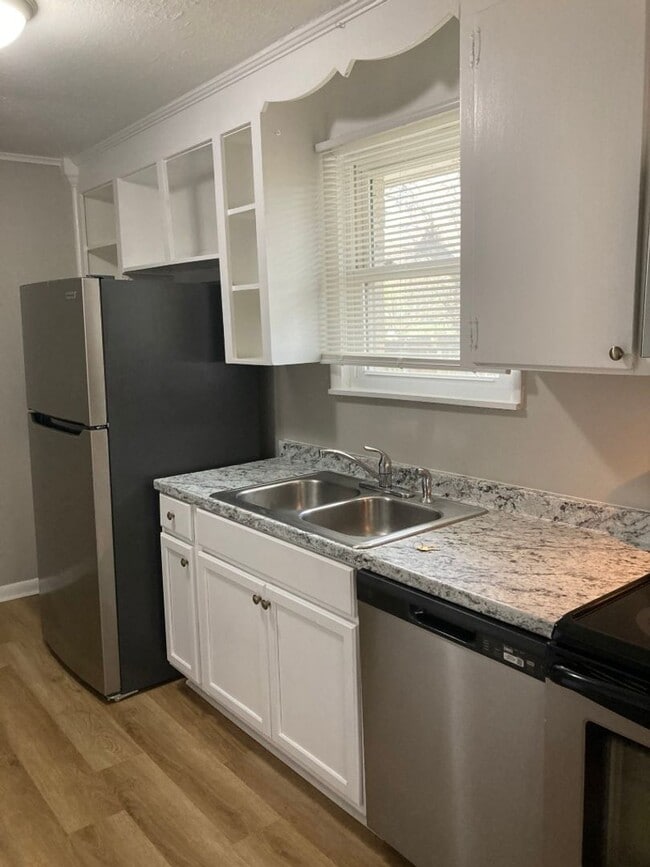 1015 43rd Ave N in Nashville, TN - Building Photo - Building Photo