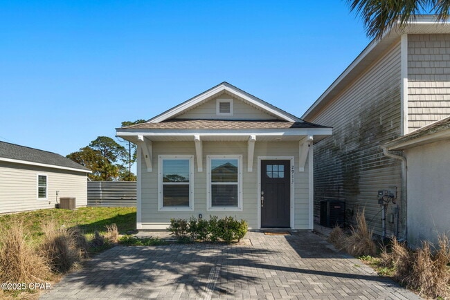 2911 Sarah Jean Ct in Panama City Beach, FL - Building Photo - Building Photo