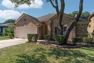 2100 Desco Dr in Austin, TX - Building Photo - Building Photo