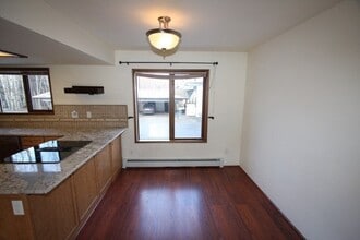 1934 Beaver Pl in Anchorage, AK - Building Photo - Building Photo
