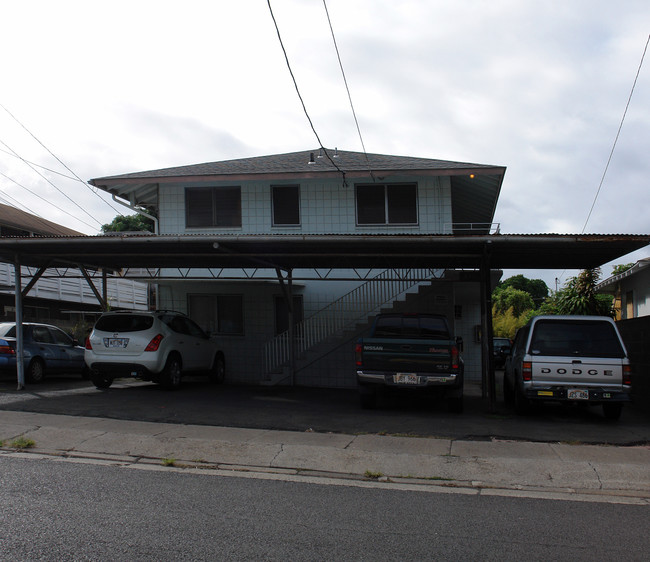 817 Olokele Ave in Honolulu, HI - Building Photo - Building Photo