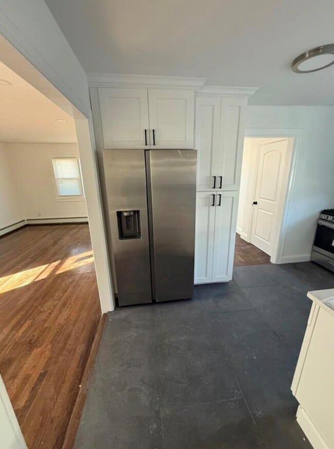 184 E Fulton Ave in Roosevelt, NY - Building Photo - Building Photo
