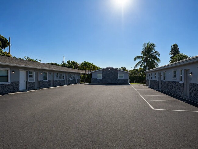 525 NW 62 Ave, Unit 7
