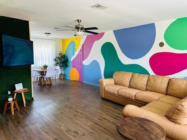 4936 S Lakewood Dr in Panama City, FL - Building Photo - Building Photo