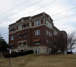 Whitney Manor in Toledo, OH - Building Photo - Building Photo