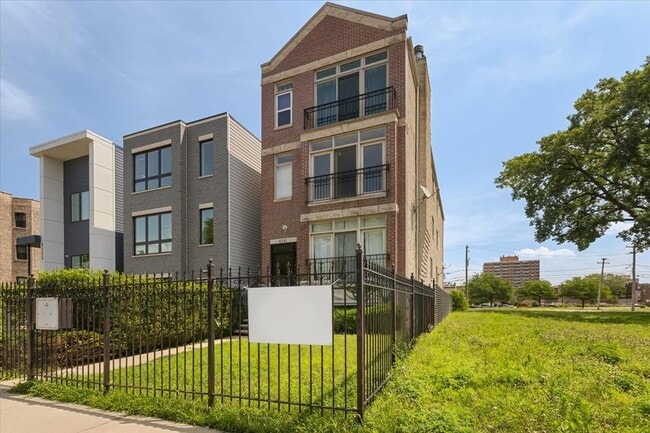 property at 4541 S Evans Ave