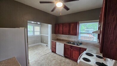 210 N Lincoln Ave in North Platte, NE - Building Photo - Building Photo