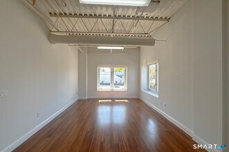 1139 Post Rd in Fairfield, CT - Building Photo - Building Photo