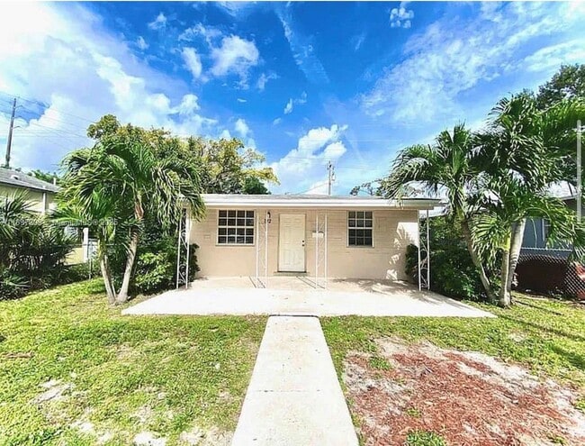 property at 212 SW 2nd Terrace