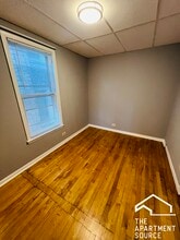 5128 W Henderson St in Chicago, IL - Building Photo - Building Photo