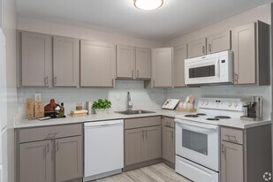 Colony Arms in Audubon, PA - Building Photo