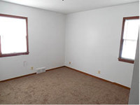 3005 S 108th St in Omaha, NE - Building Photo - Interior Photo