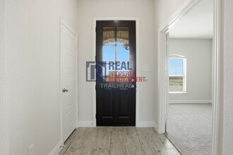 329 Comfort Dr in Godley, TX - Building Photo - Building Photo