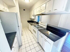 4457 Treehouse Ln in Tamarac, FL - Building Photo - Building Photo