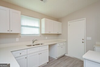 5586 Mallard Trail in Lithonia, GA - Building Photo - Building Photo