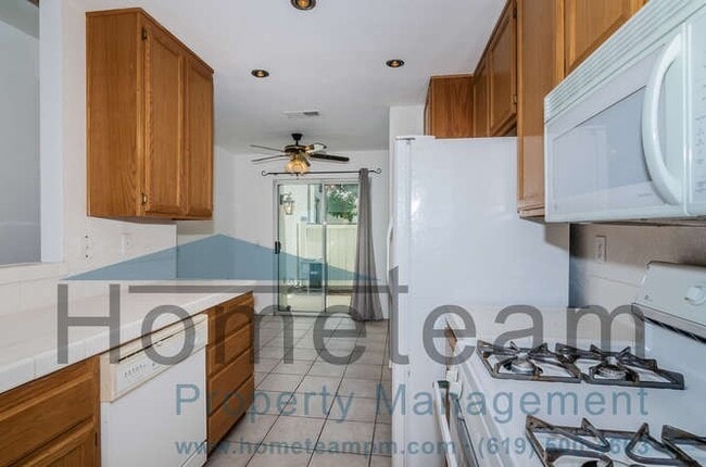 730 Callejon Ciudad in Chula Vista, CA - Building Photo - Building Photo