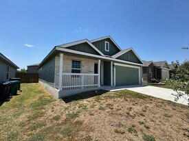 8027 Chanting Bnd in San Antonio, TX - Building Photo