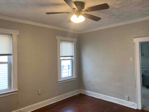 7 Sager Pl in Irvington, NJ - Building Photo - Building Photo