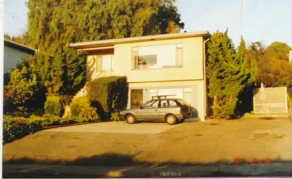 5971 Rolston Ave in Richmond, CA - Foto de edificio