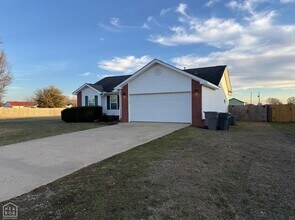 326 Robinson St in Bay, AR - Building Photo - Building Photo