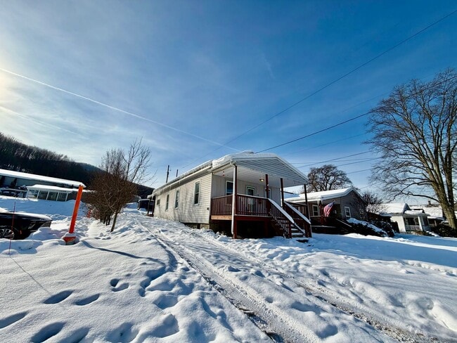 property at 46 S Kendall Ave