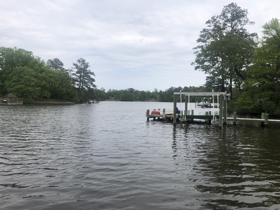 841 Treasure Point Rd in Bath, NC - Building Photo