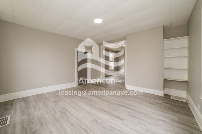 1319 N Broadway St in Peoria, IL - Building Photo - Building Photo