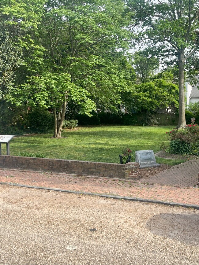 416 Glasgow St, Unit A in Portsmouth, VA - Building Photo - Building Photo