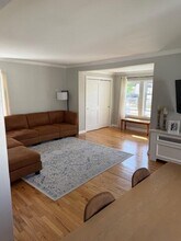 5 Dorothy Ct in Merrick, NY - Building Photo - Building Photo