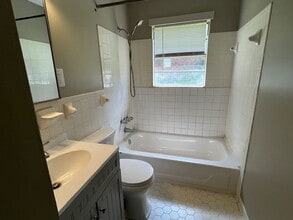 6420 Greenbrook Cove N in Horn Lake, MS - Building Photo - Building Photo