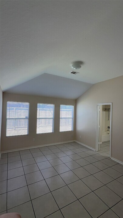 1103 Laurel Chase Tr in Houston, TX - Building Photo