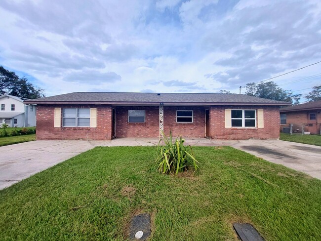 2421 Ave C SW in Winter Haven, FL - Building Photo - Building Photo