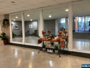 2160 Center St in Fort Lee, NJ - Building Photo - Building Photo